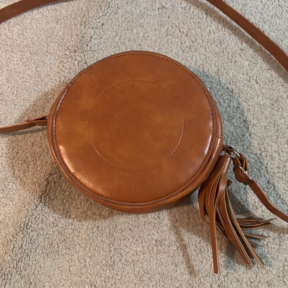 Round Purse - Picture 3 of 6
